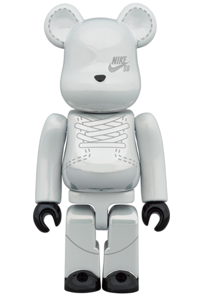 MEDICOM TOY - BE@RBRICK NIKE SB 2020 WHITE 100％ & 400％