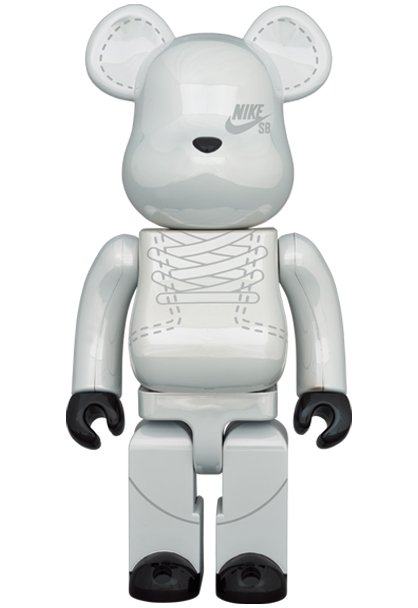 BE@RBRICK NIKE SB 2020 WHITE 100％ & 400 - MEDICOM TOY