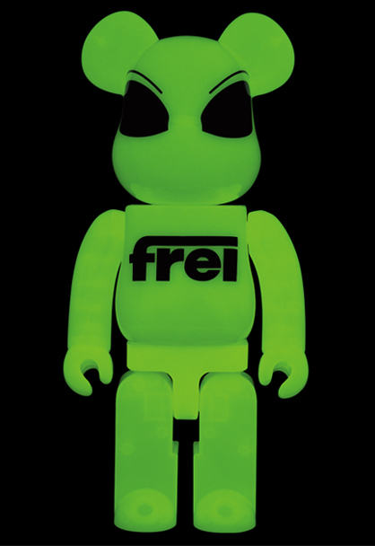 MEDICOM TOY - BE@RBRICK FREI 100% & 400% MEDICOM TOY - BE@RBRICK FREI 100% & 400%