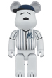 MLB × PEANUTS BE@RBRICK SNOOPY (NEW YORK YANKEES) 1000％