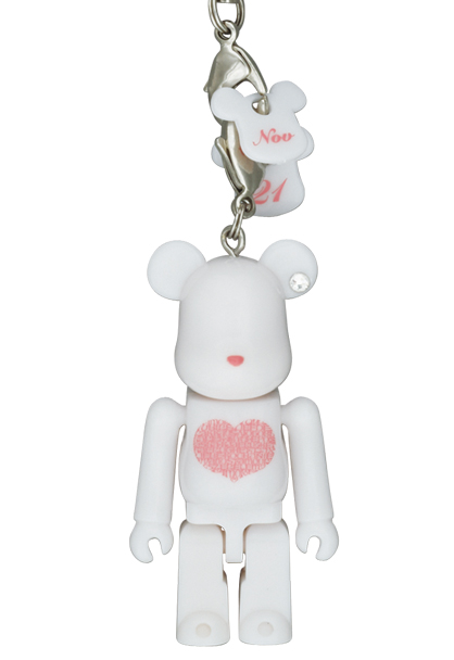 BE@RBRICK, Alexander Girard | International Love Heart 1000